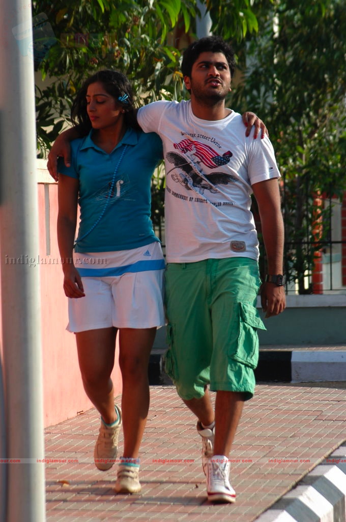 Andari Bhanduvaya Movie hd photo