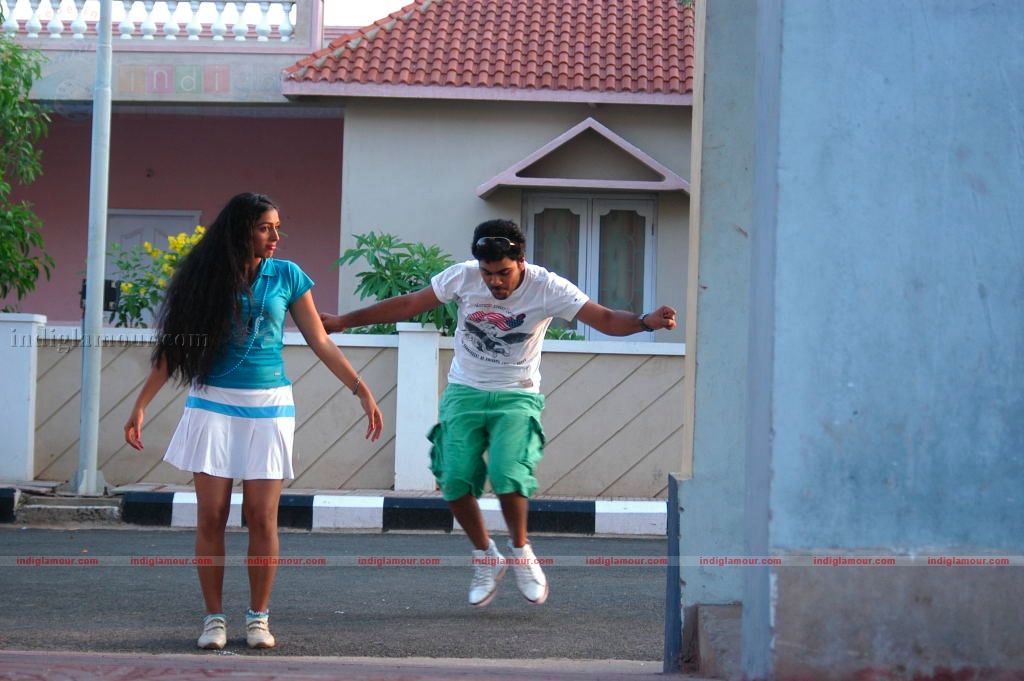 Andari Bhanduvaya Movie hd photo