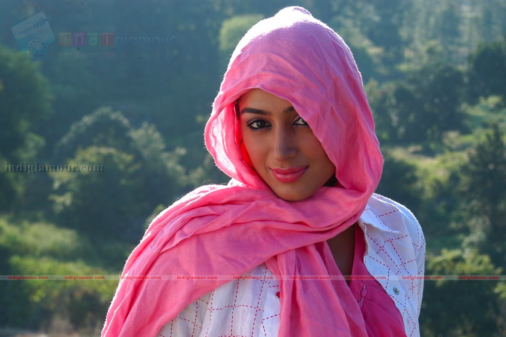 Andari Bhanduvaya Movie hd photo