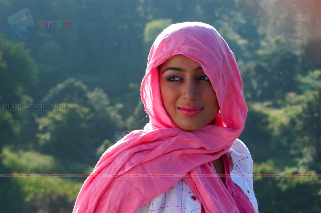 Andari Bhanduvaya Movie hd photo