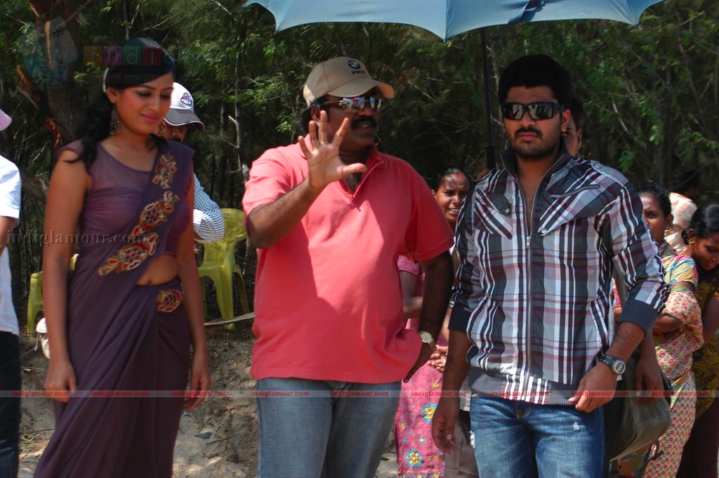Andari Bhanduvaya Movie hd photo
