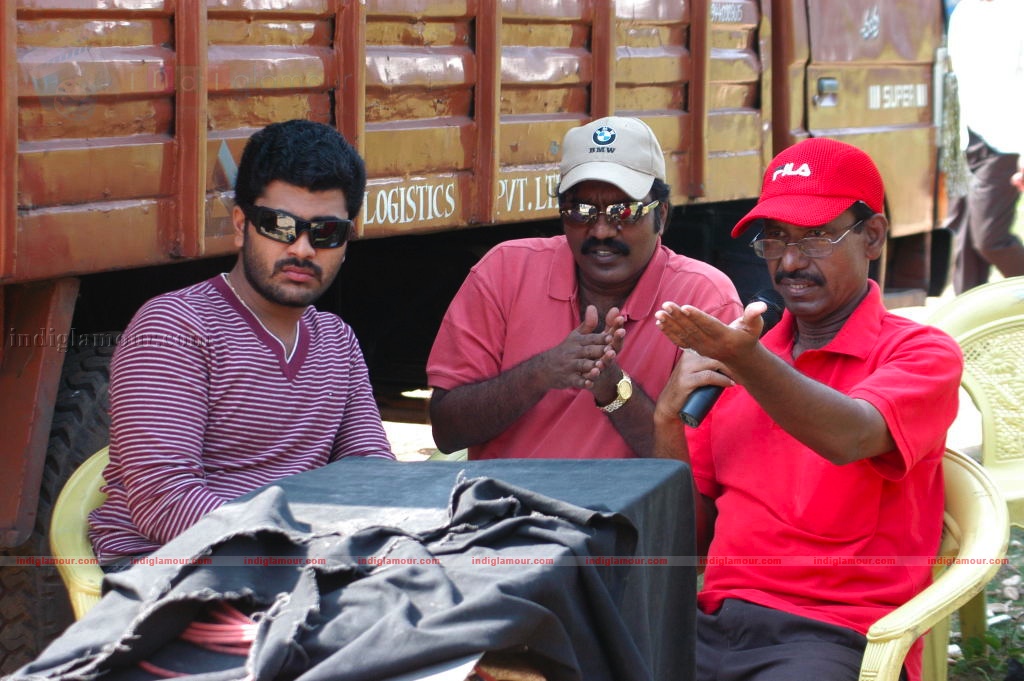 Andari Bhanduvaya Movie hd photo