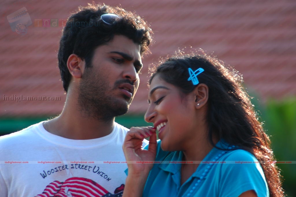 Andari Bhanduvaya Movie hd photo