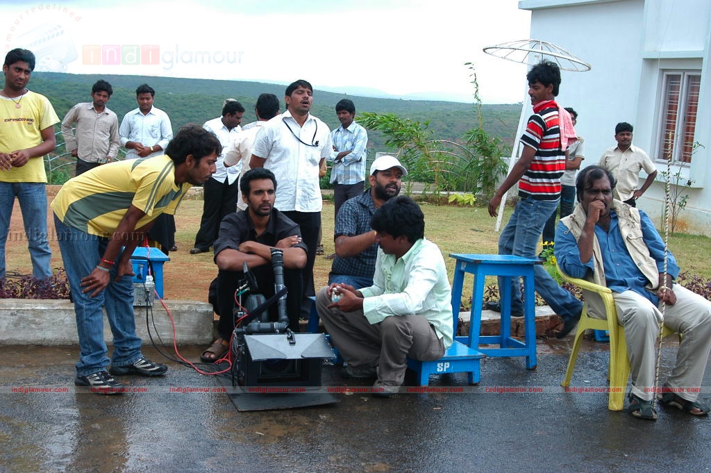 Andari Bhanduvaya Movie hd photo
