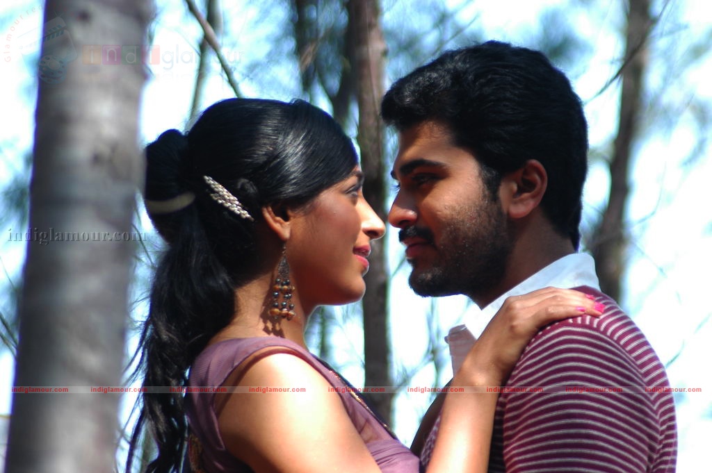Andari Bhanduvaya Movie hd photo
