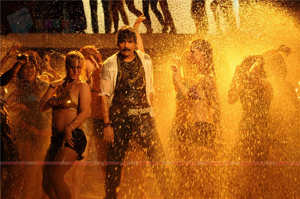 Rummy Movie hd photo