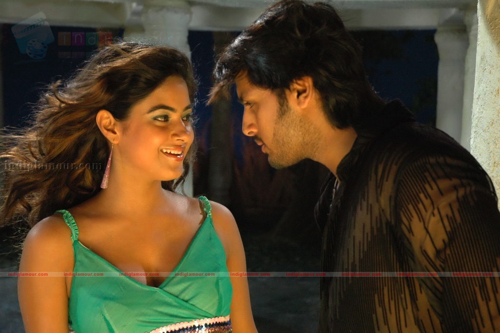 Maaro Movie hd photo