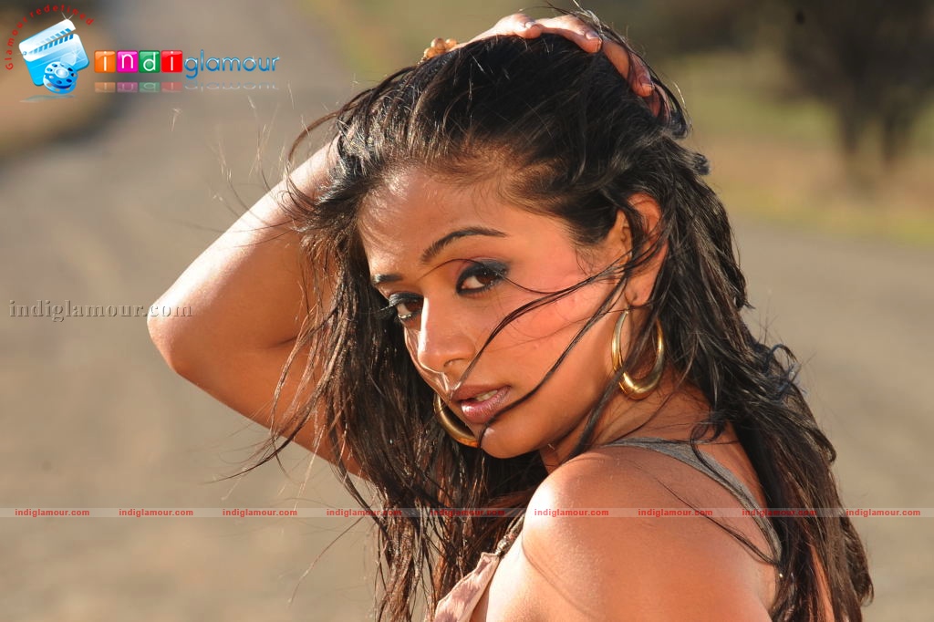 Pravarakyudu Movie hd photo