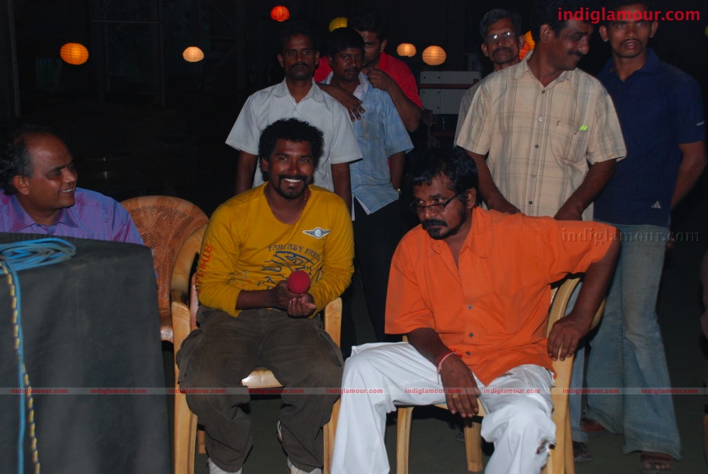 Aunty Uncle Nandagopal Movie hd photo