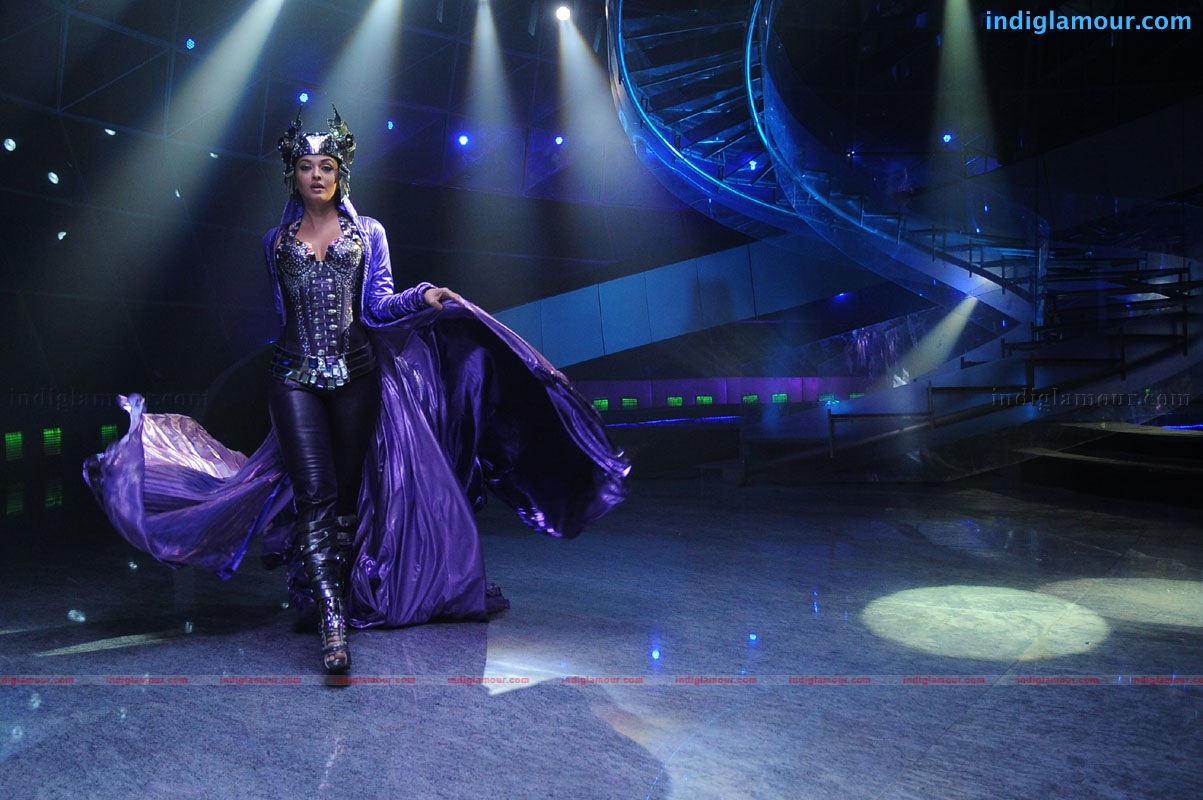 Enthiran staring Rajnikanth,Aishwarya Rai Movie hd photo