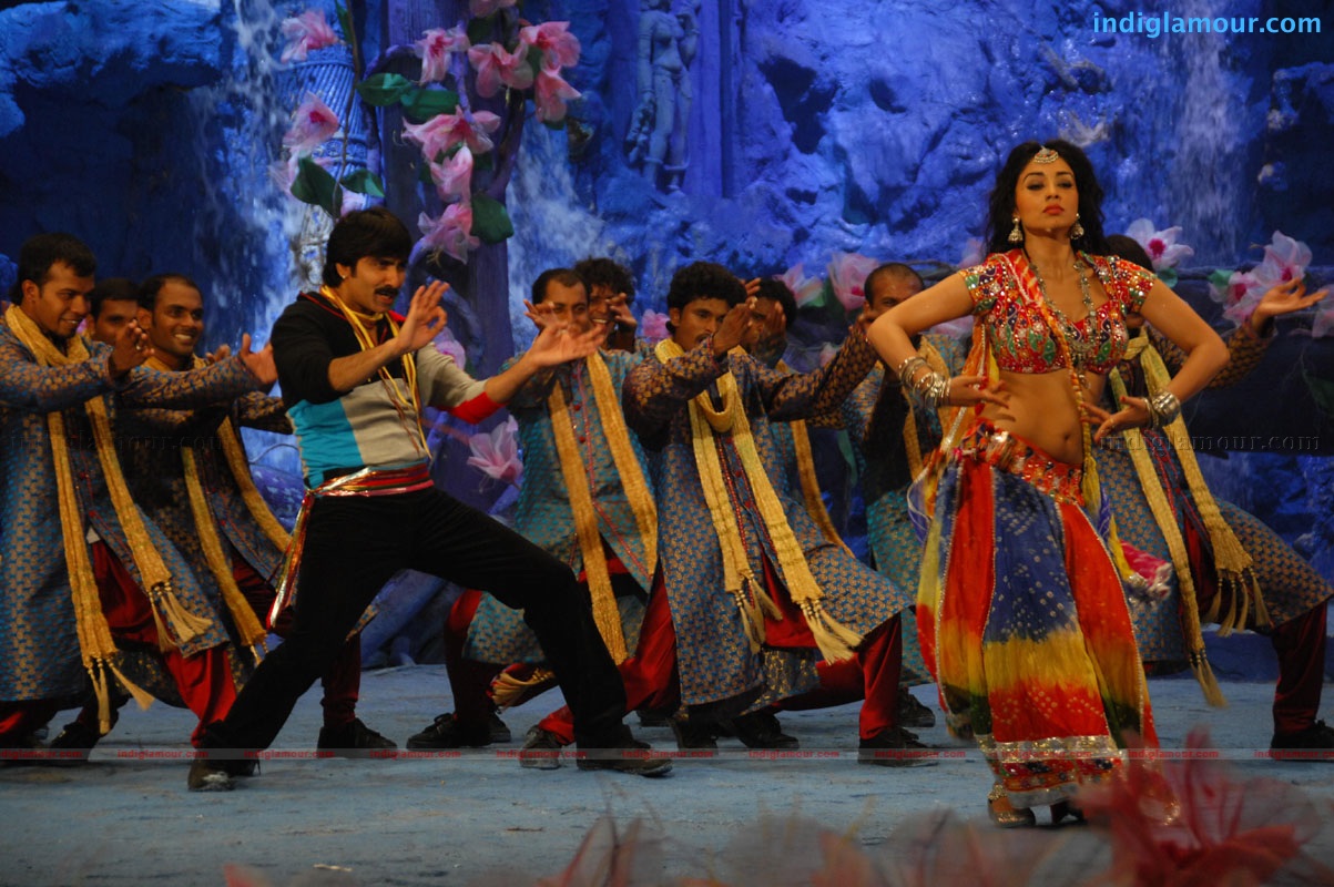 Don Seenu *ing Ravi Teja, Shriya Saran Movie hd photo