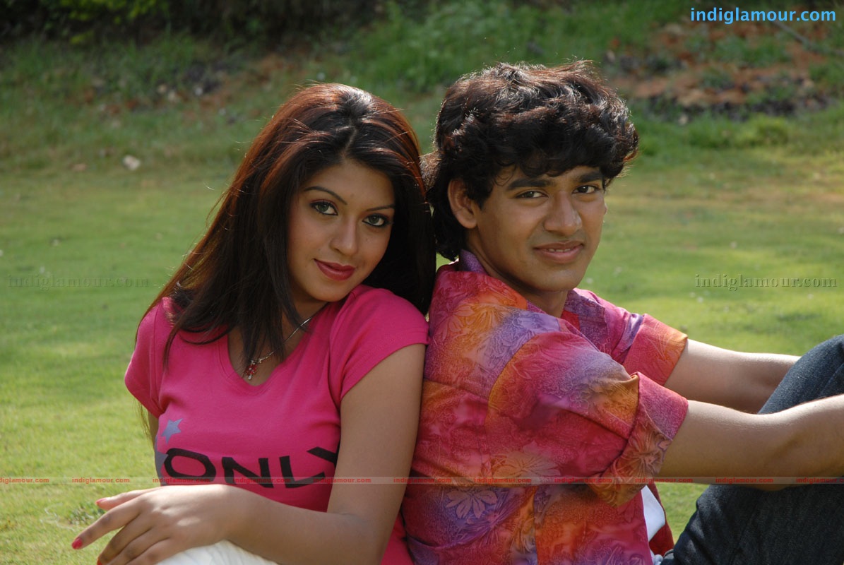 Chetilo Cheyyesi Movie hd photo