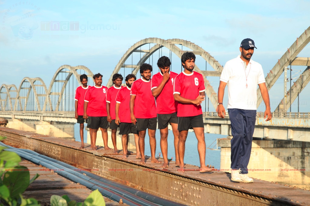 Bheemili Movie hd photo