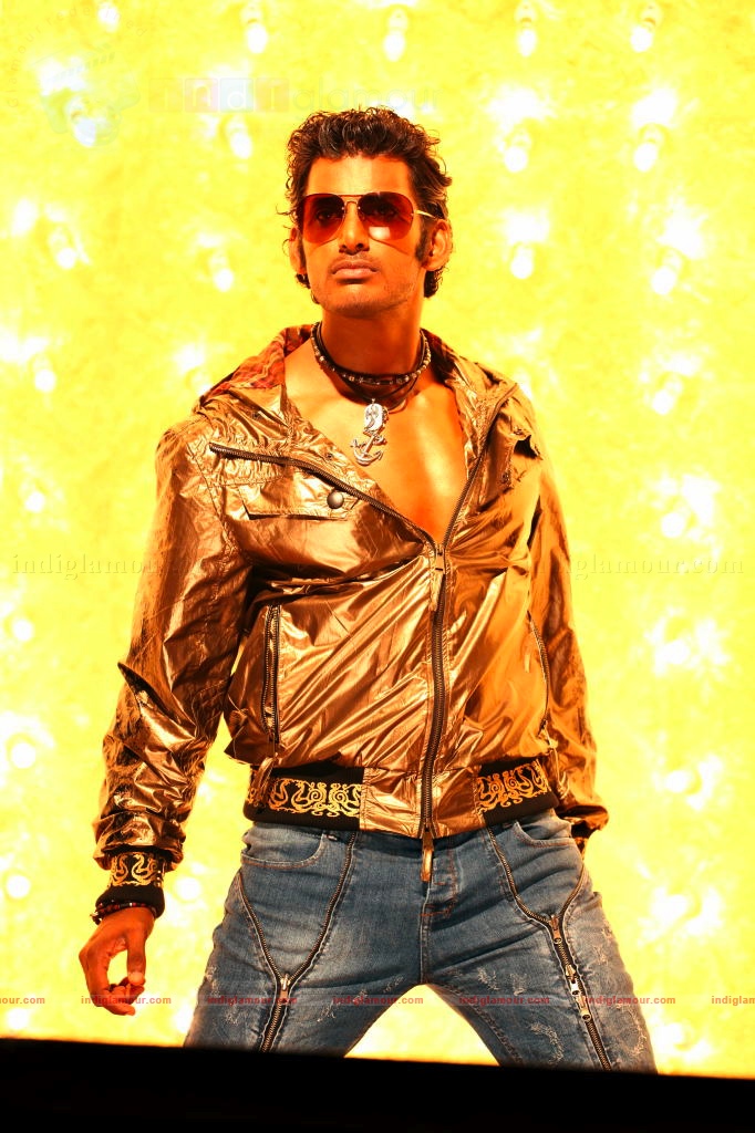 Khiladi Movie hd photo