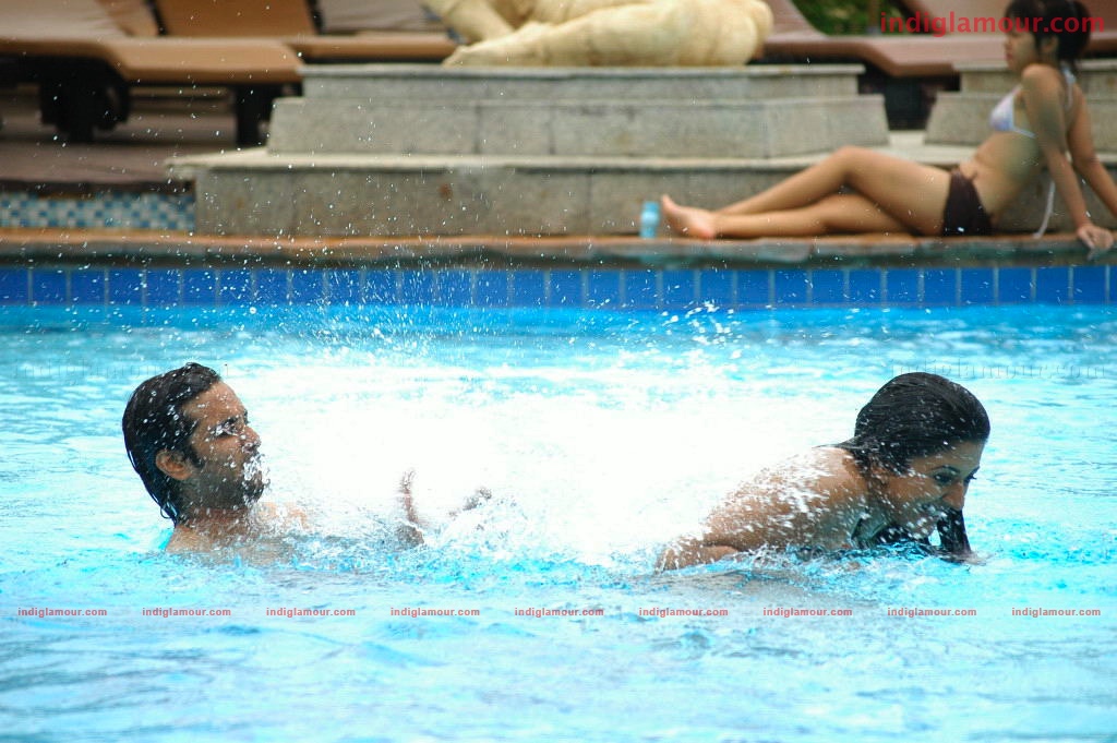 Chukkalanti Ammayi Chakkananina Abbayi Movie hd photo