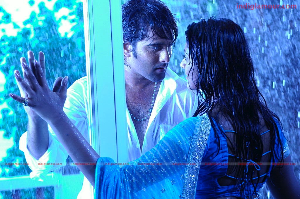 Chukkalanti Ammayi Chakkananina Abbayi Movie hd photo