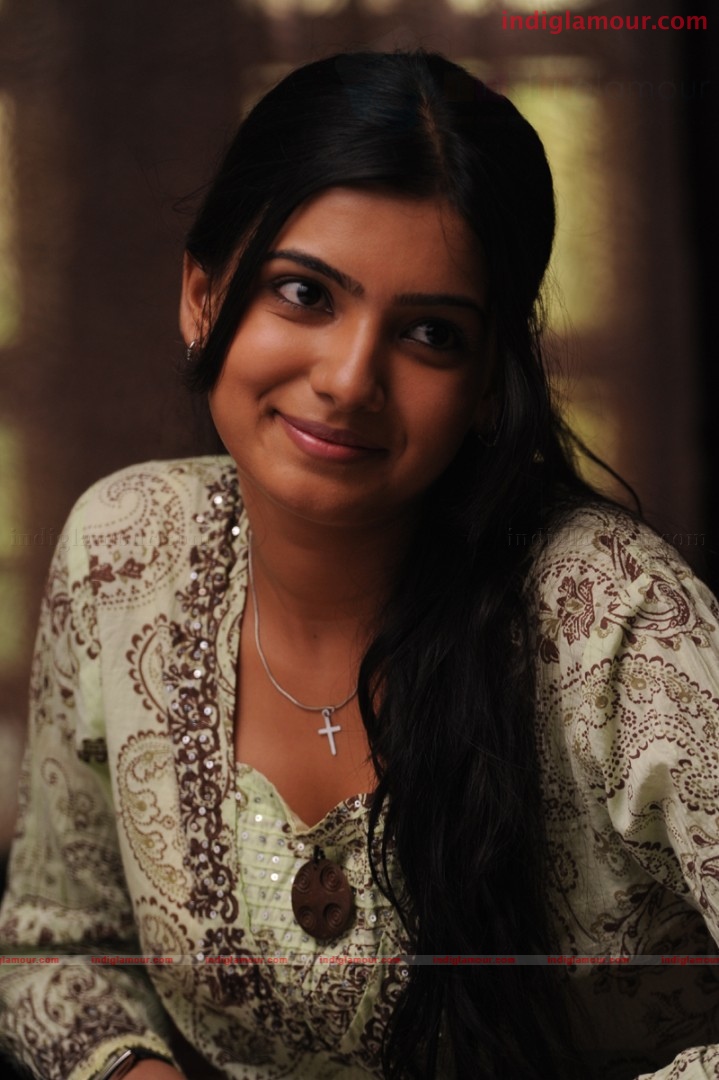 Yemaaya Chesave Movie hd photo