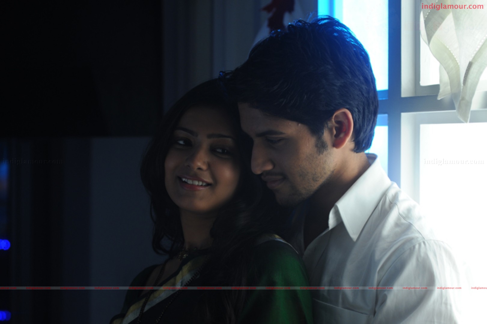 Yemaaya Chesave Movie hd photo