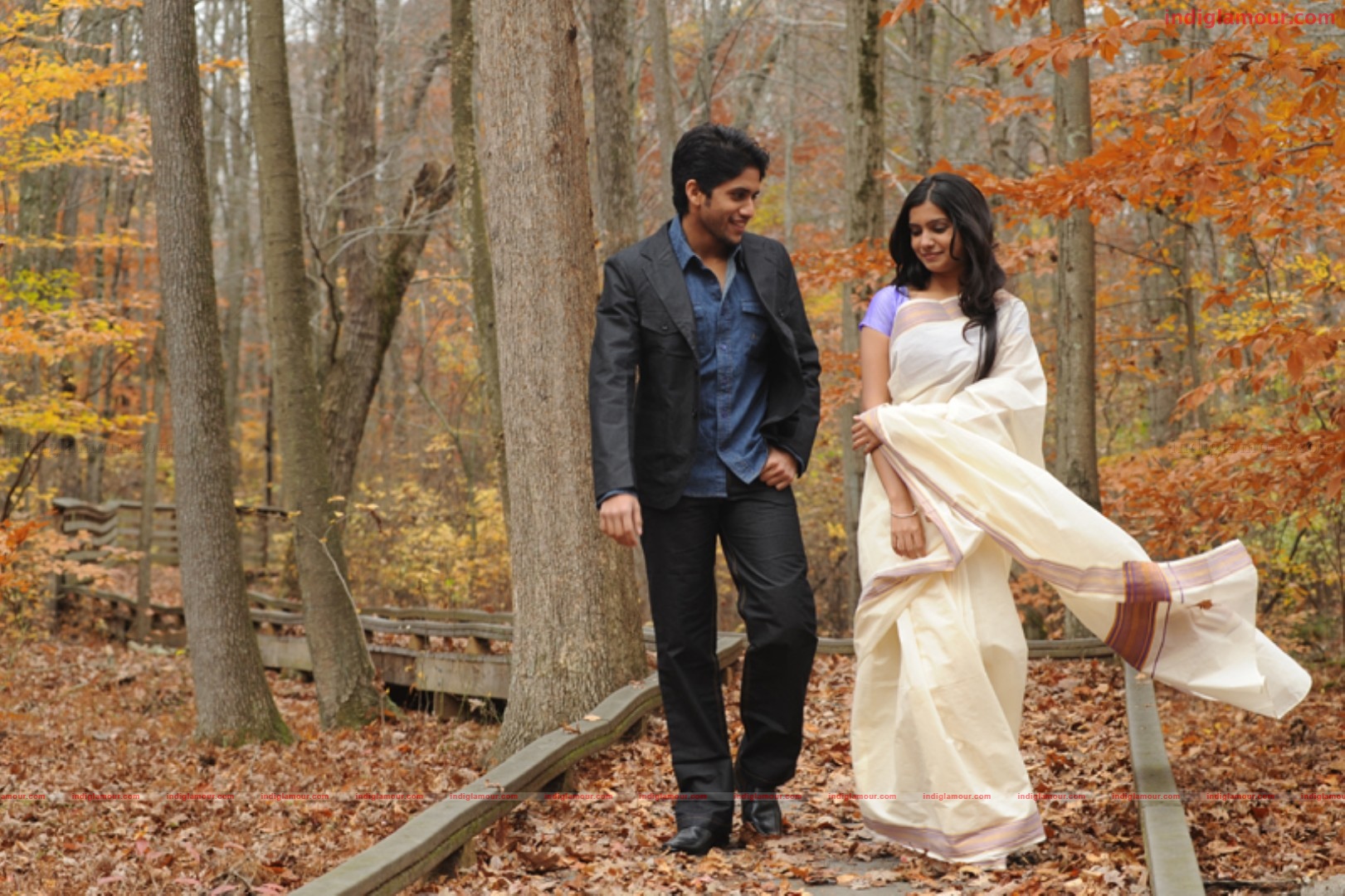 Yemaaya Chesave Movie hd photo