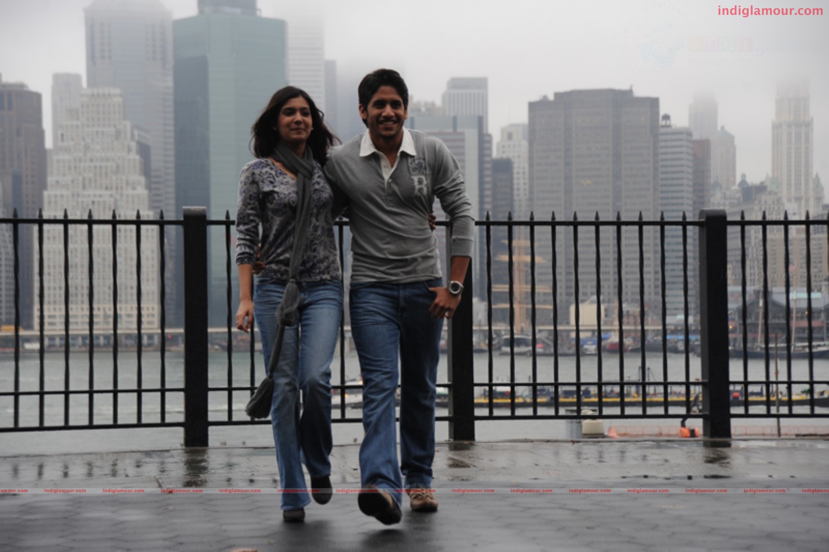 Yemaaya Chesave Movie hd photo