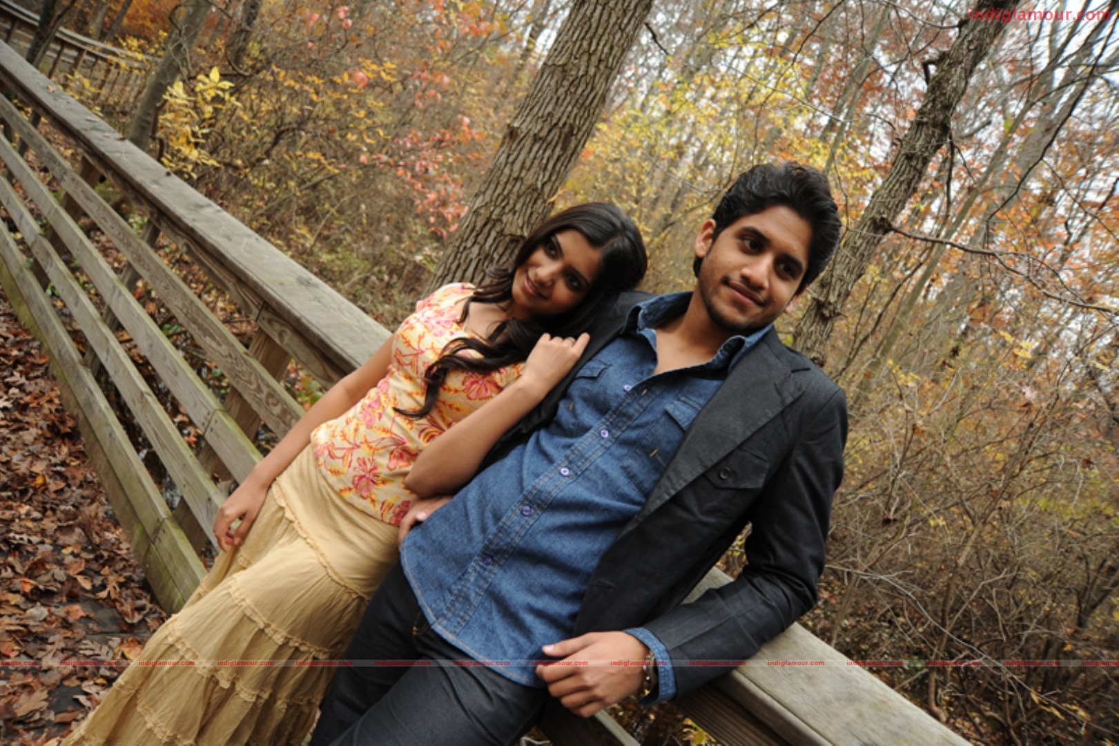 Yemaaya Chesave Movie hd photo