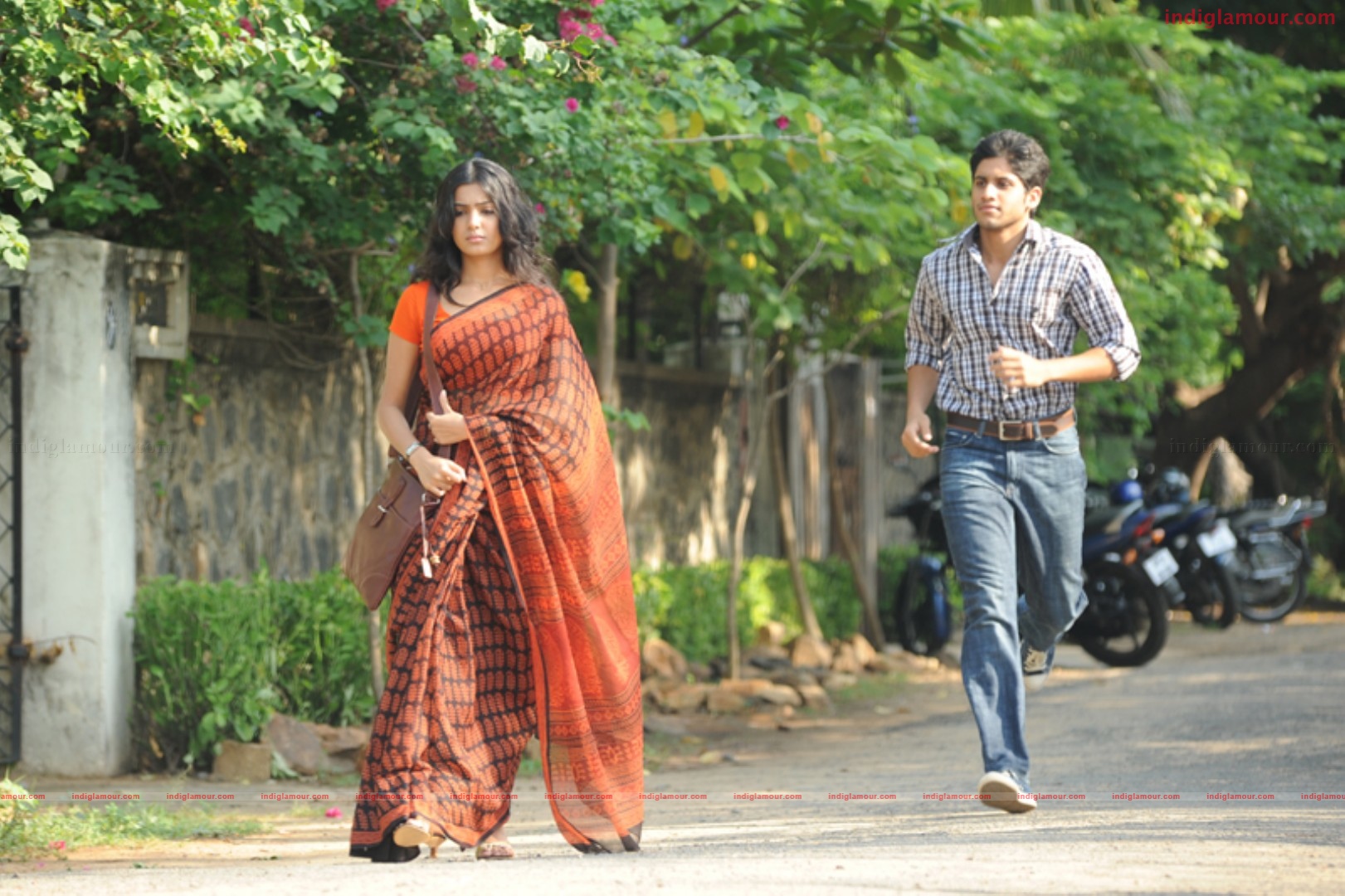 Yemaaya Chesave Movie hd photo