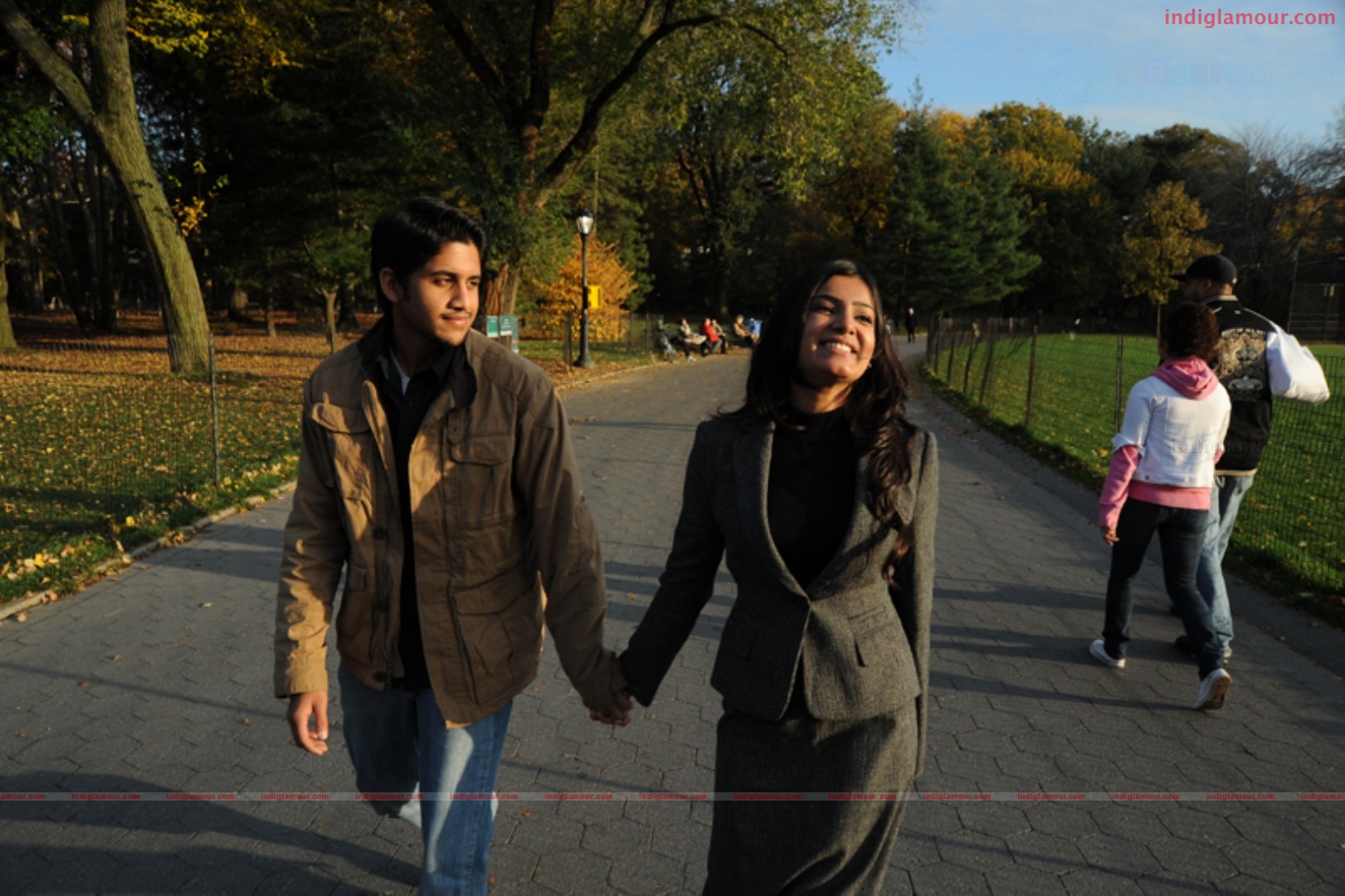 Yemaaya Chesave Movie hd photo