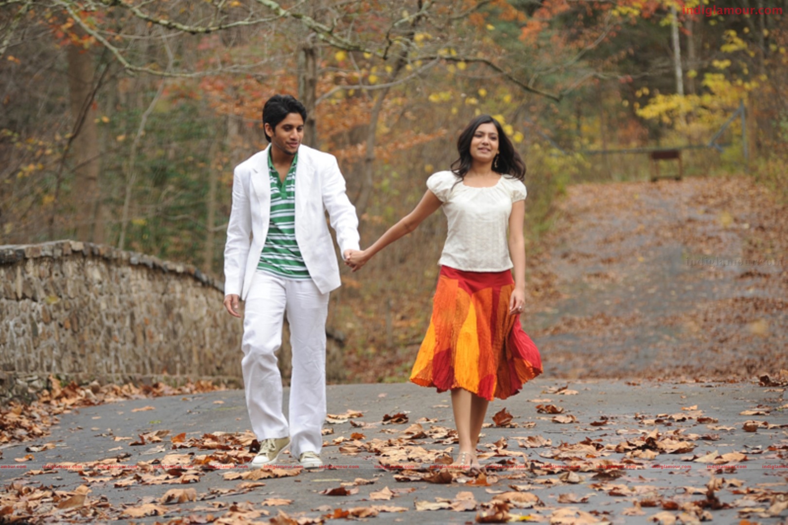 Yemaaya Chesave Movie hd photo