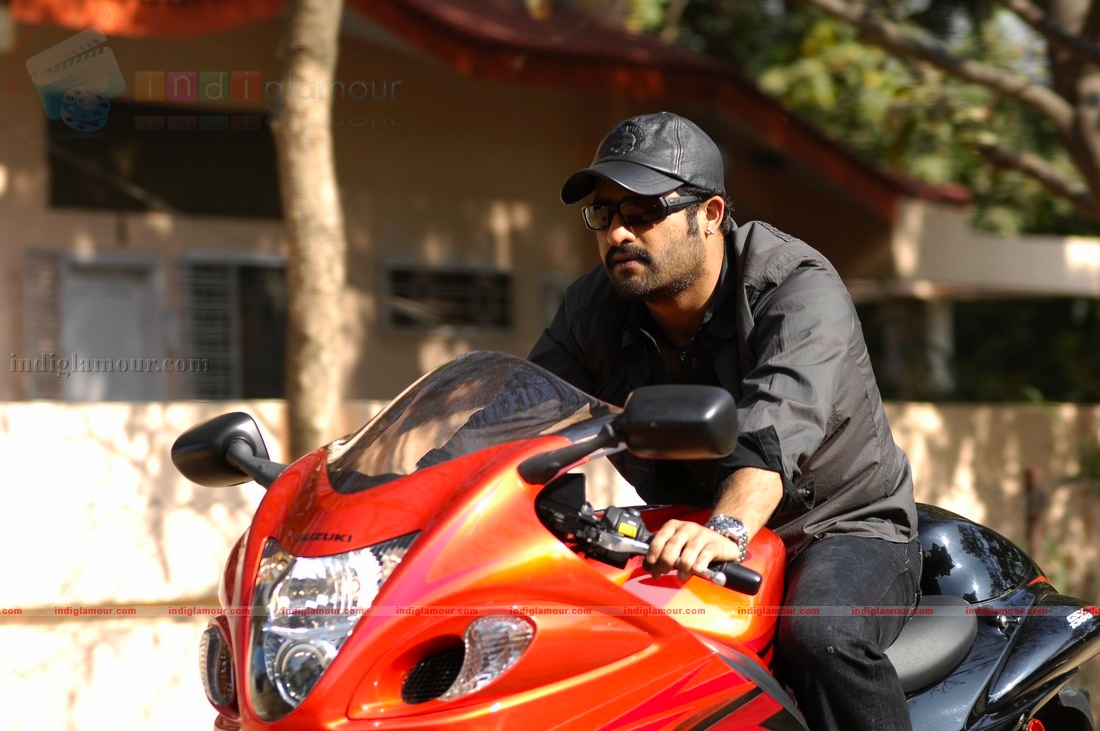 Adurs Movie hd photo