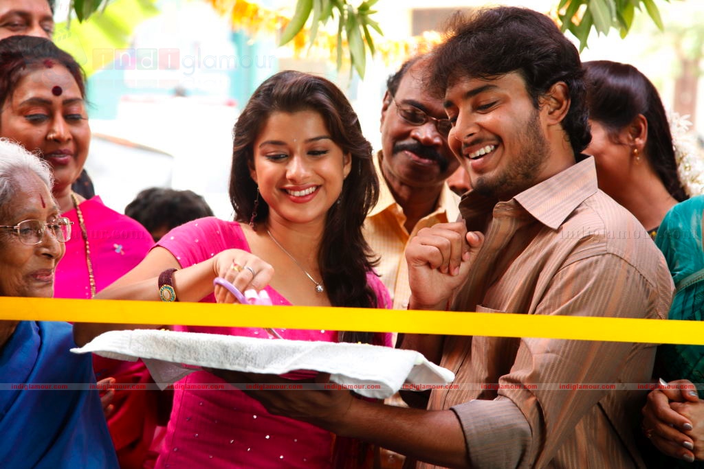 Mouna Raagam Movie hd photo
