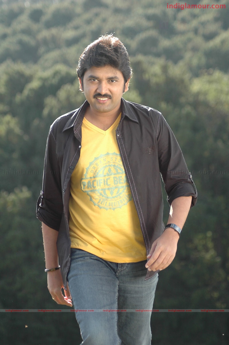 Hasini Movie hd photo