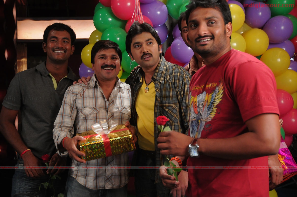Hasini Movie hd photo
