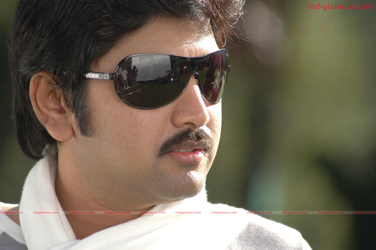 Hasini Movie hd photo