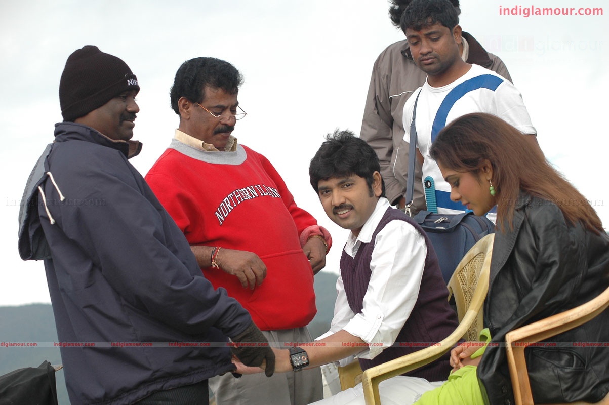 Hasini Movie hd photo