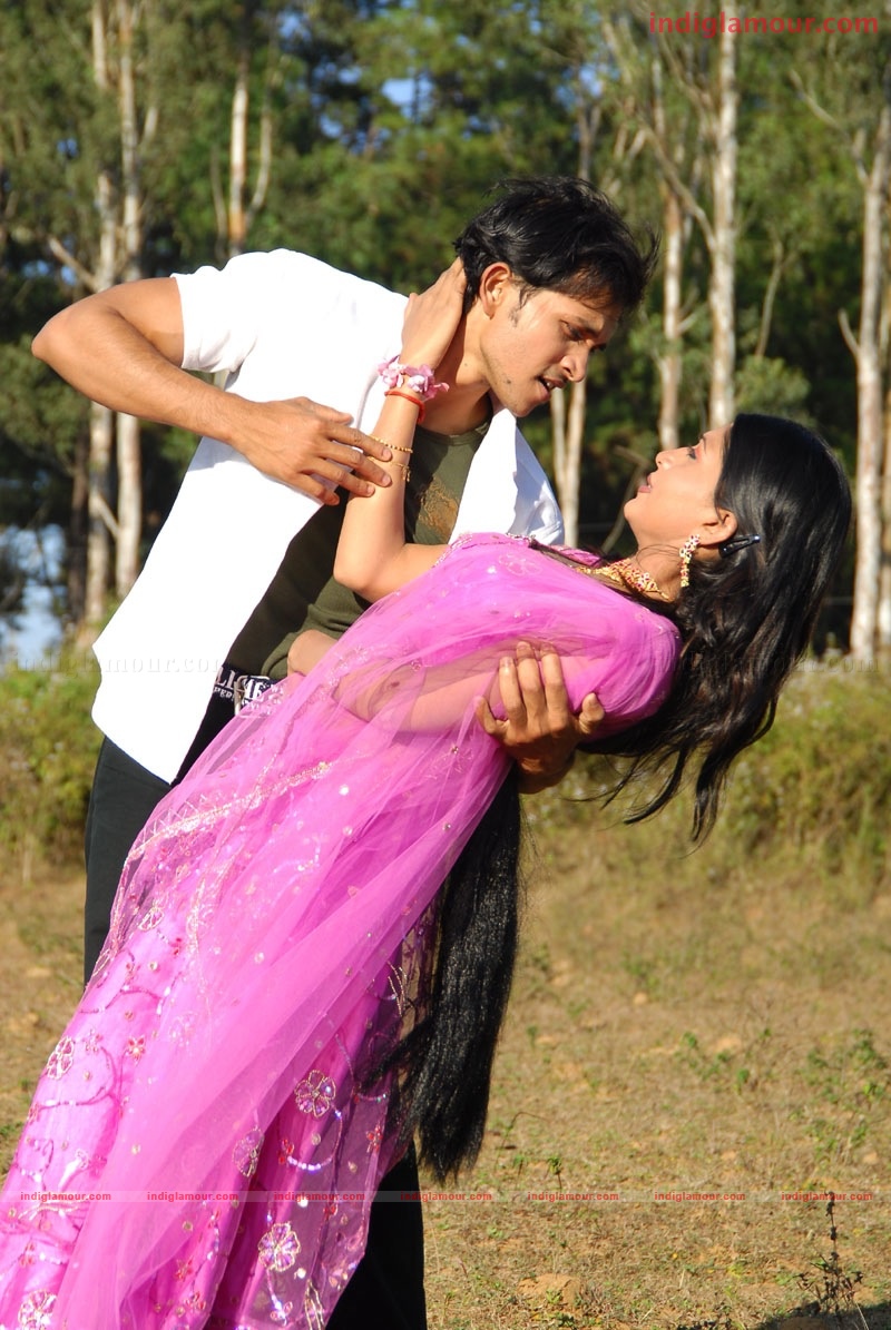Priyamaina Anjali Movie hd photo