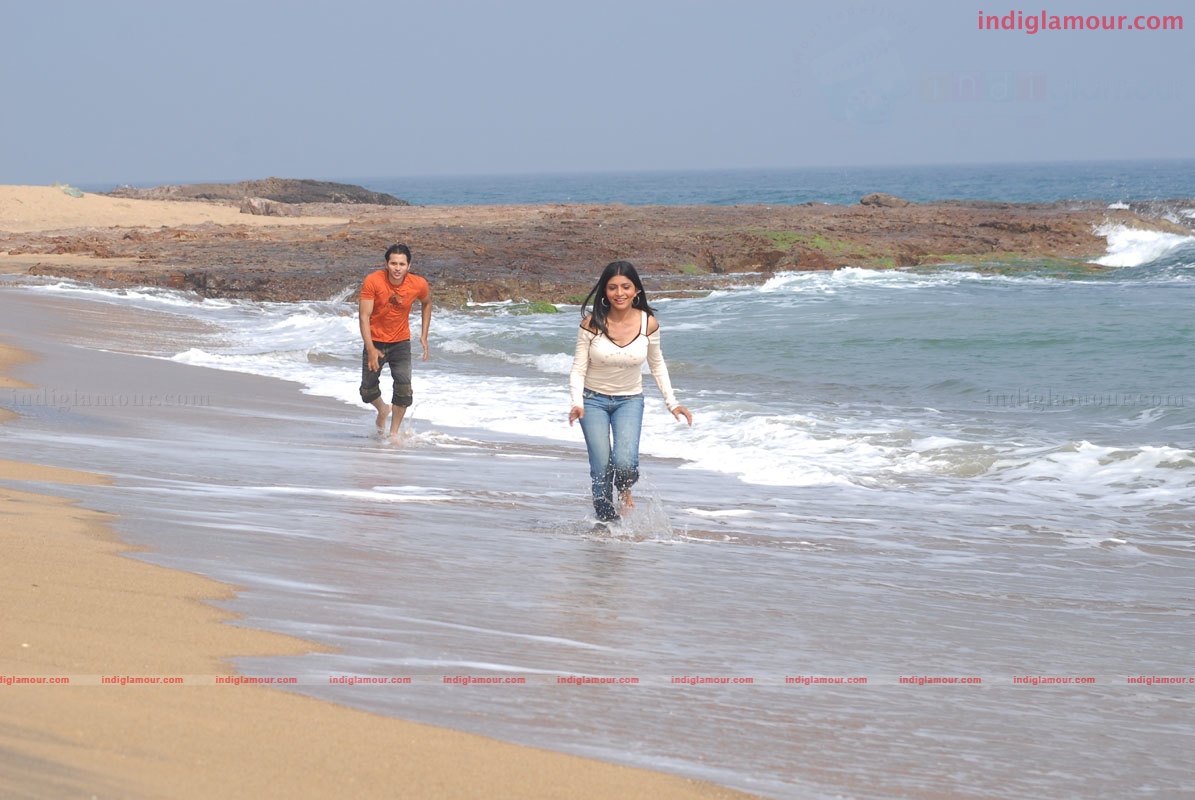Priyamaina Anjali Movie hd photo