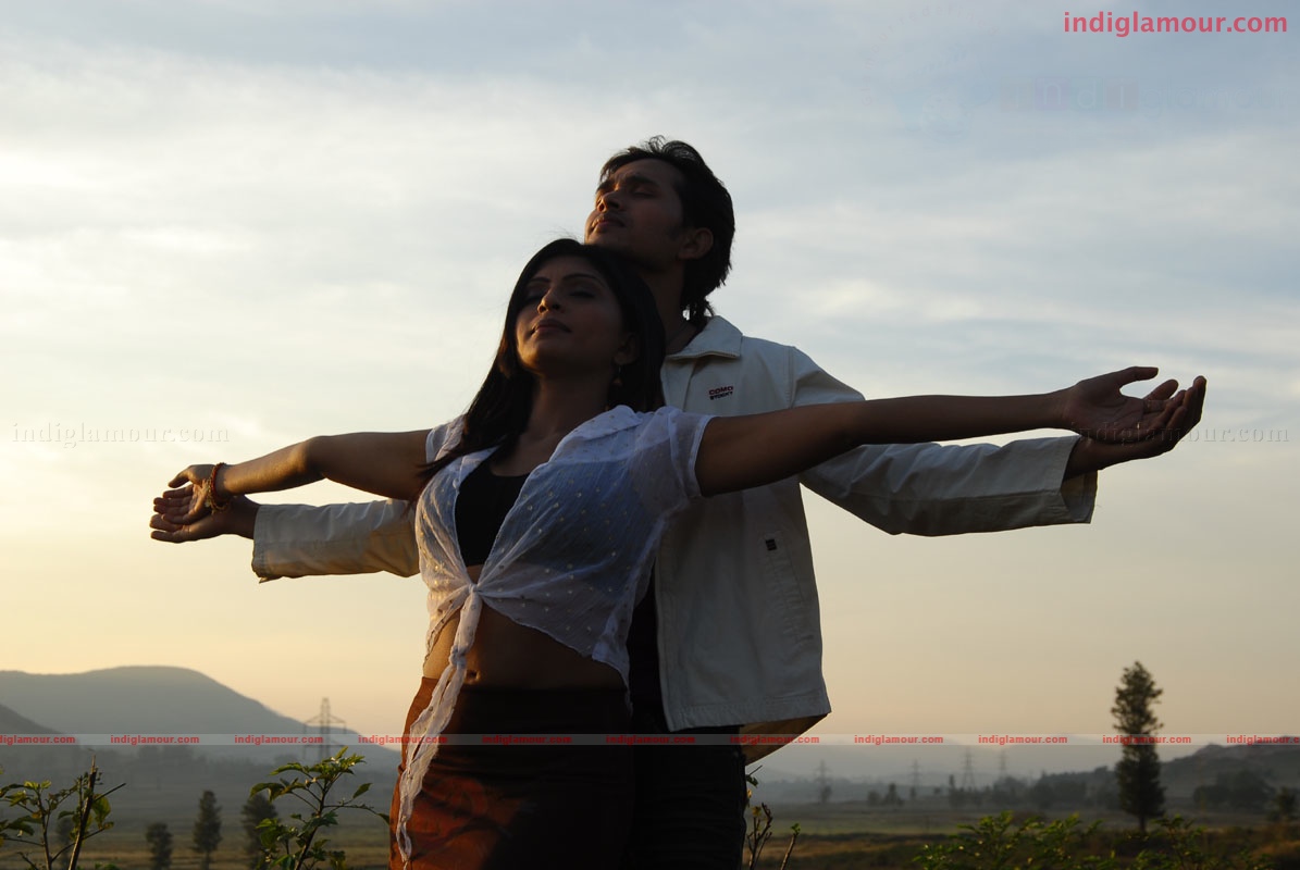 Priyamaina Anjali Movie hd photo