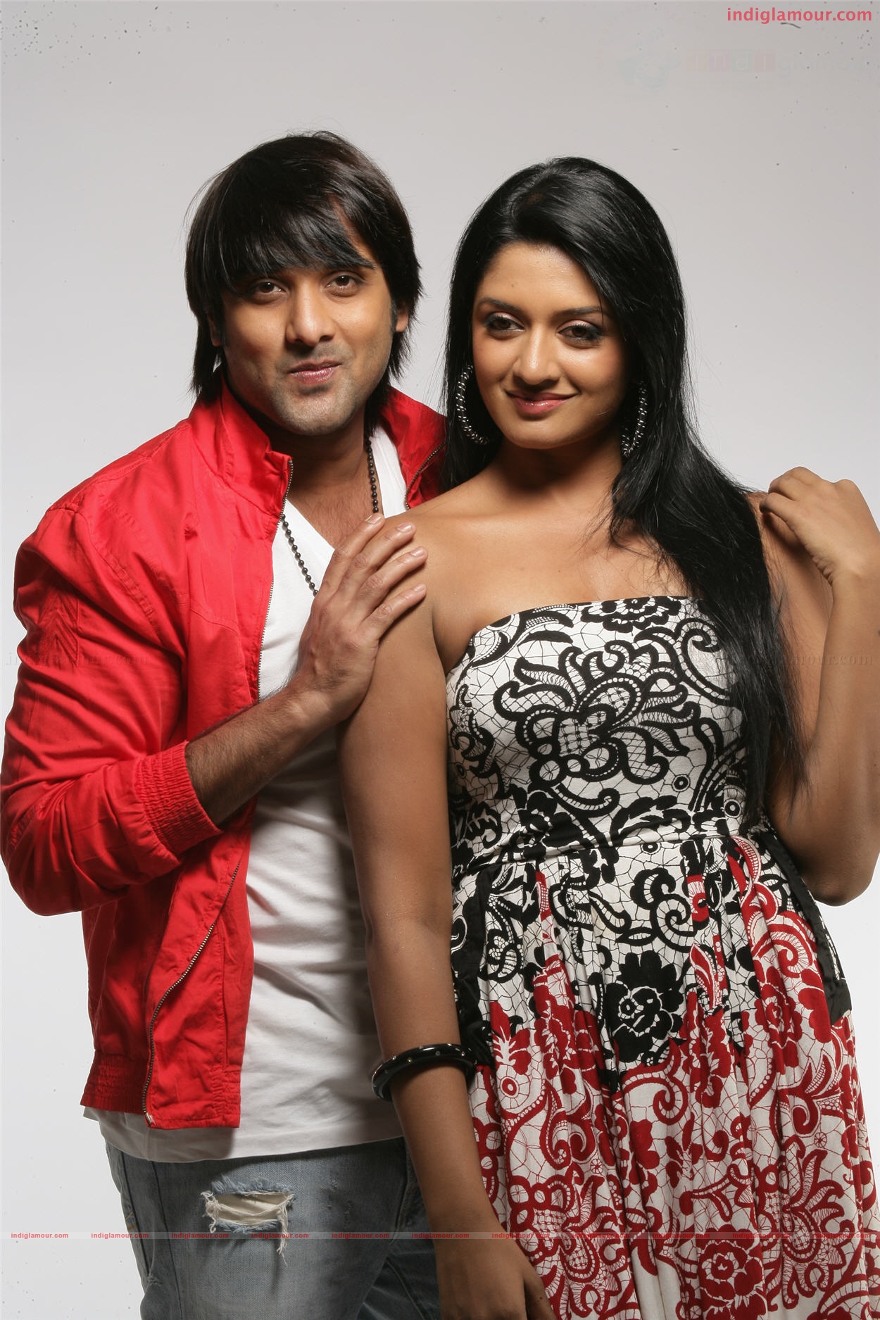 Chukkalanti Ammayi Chakkananina Abbayi Movie hd photo