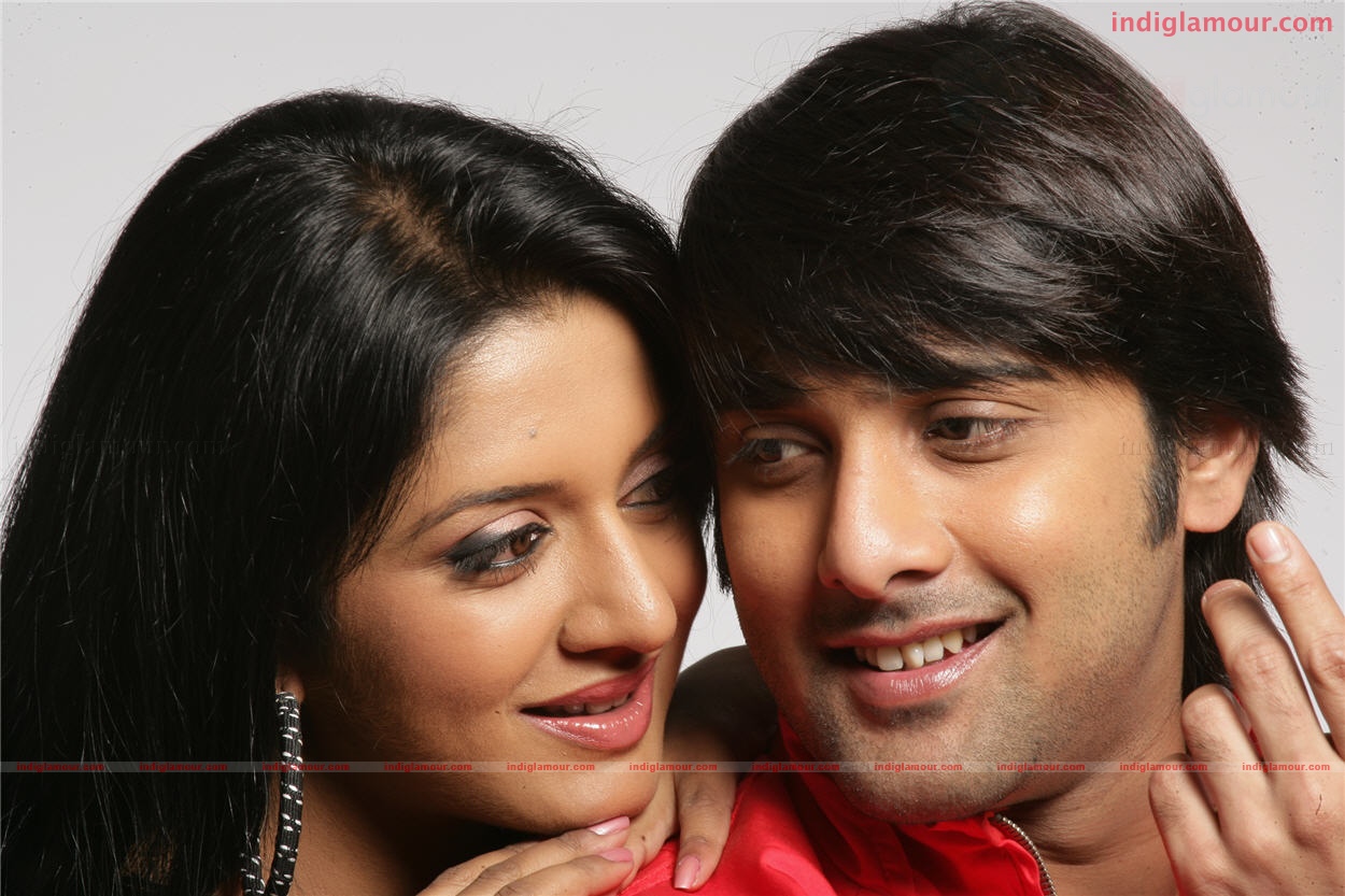 Chukkalanti Ammayi Chakkananina Abbayi Movie hd photo