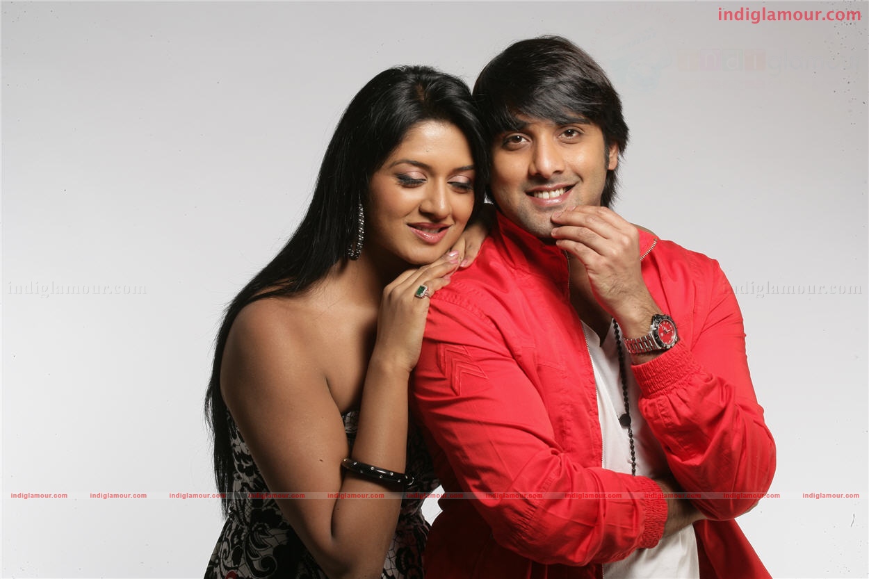 Chukkalanti Ammayi Chakkananina Abbayi Movie hd photo