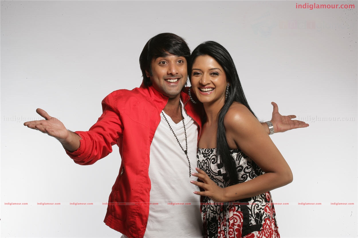 Chukkalanti Ammayi Chakkananina Abbayi Movie hd photo