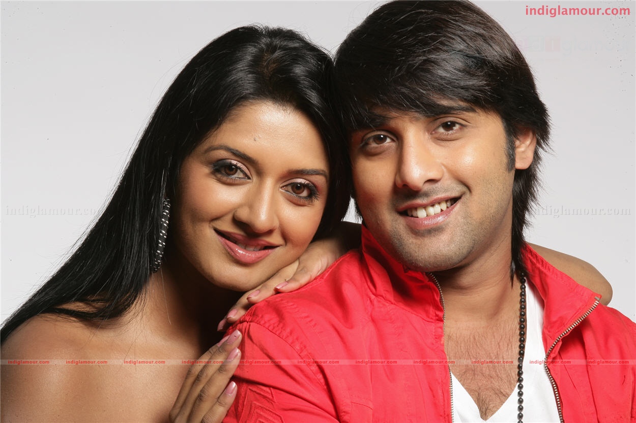 Chukkalanti Ammayi Chakkananina Abbayi Movie hd photo