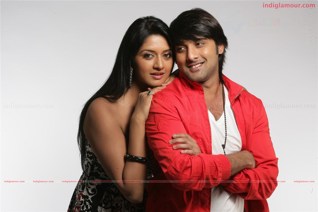 Chukkalanti Ammayi Chakkananina Abbayi Movie hd photo