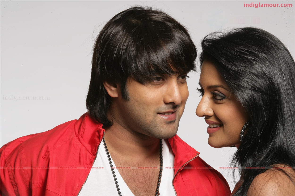 Chukkalanti Ammayi Chakkananina Abbayi Movie hd photo
