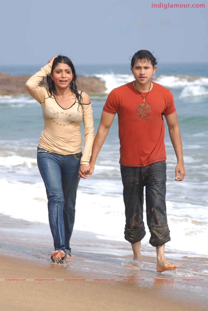 Priyamaina Anjali Movie hd photo