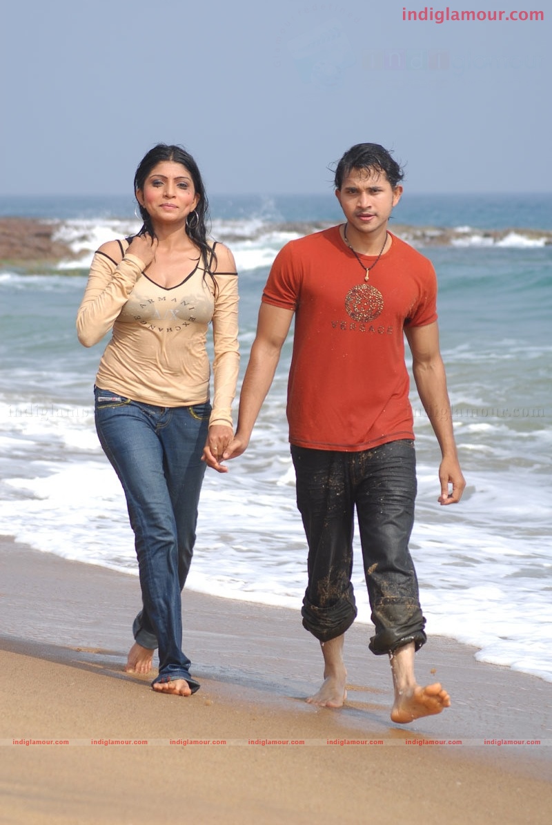 Priyamaina Anjali Movie hd photo