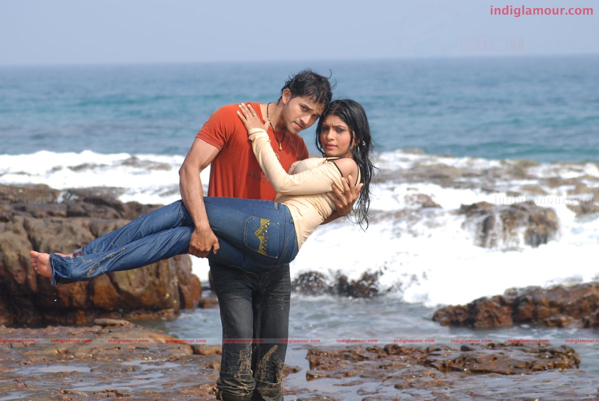 Priyamaina Anjali Movie hd photo