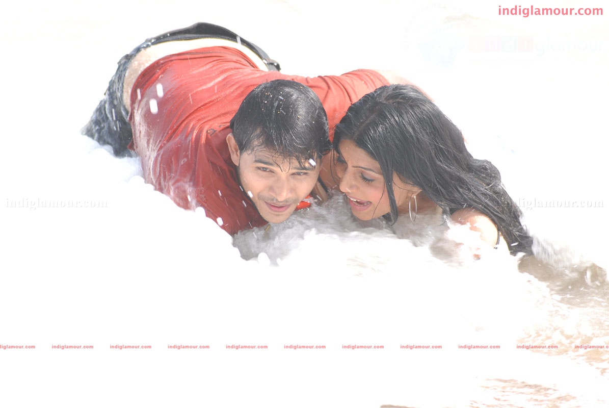 Priyamaina Anjali Movie hd photo