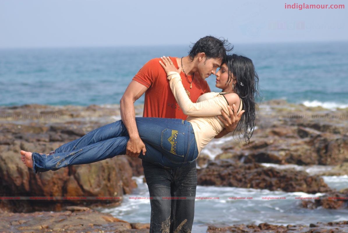 Priyamaina Anjali Movie hd photo