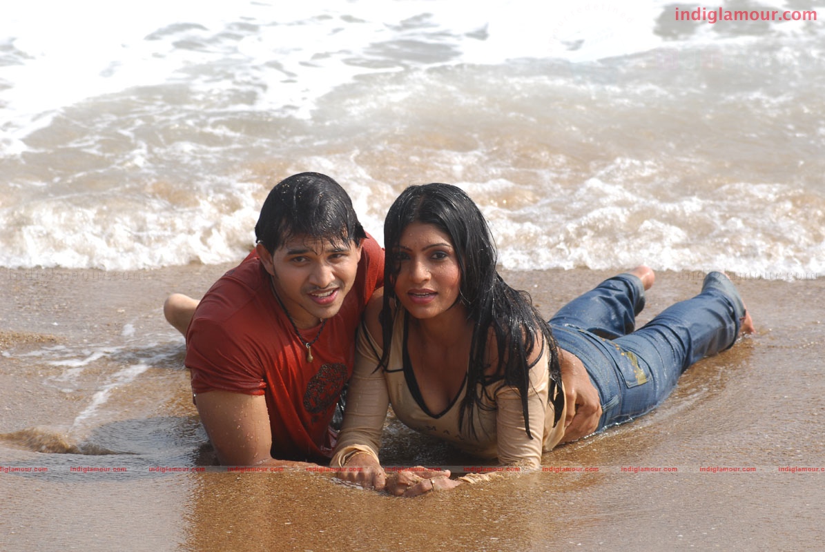 Priyamaina Anjali Movie hd photo